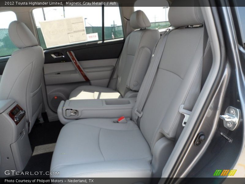 Magnetic Gray Metallic / Ash 2012 Toyota Highlander Limited