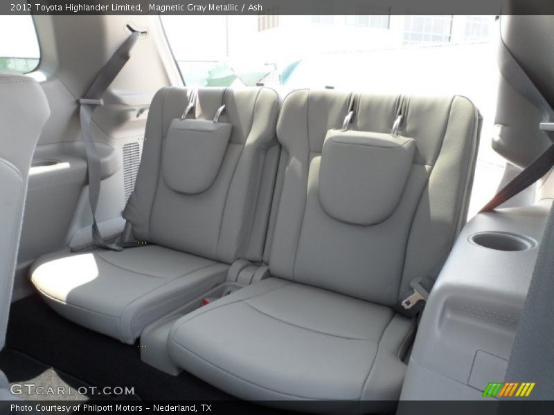 Magnetic Gray Metallic / Ash 2012 Toyota Highlander Limited