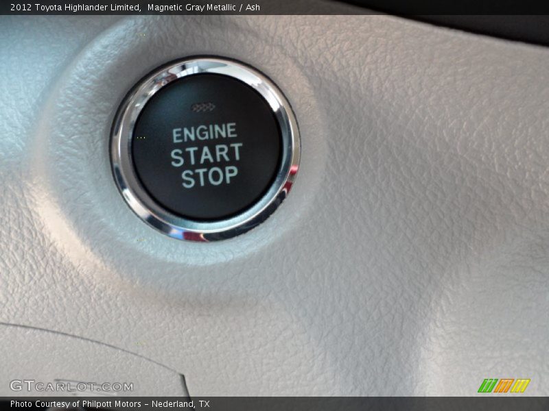Magnetic Gray Metallic / Ash 2012 Toyota Highlander Limited