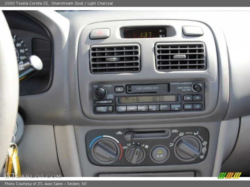 Silverstream Opal / Light Charcoal 2000 Toyota Corolla CE