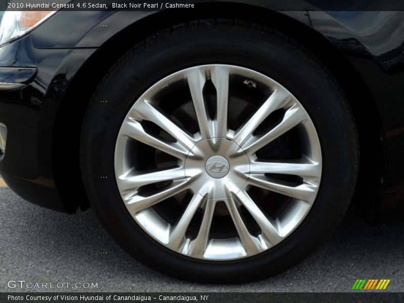  2010 Genesis 4.6 Sedan Wheel