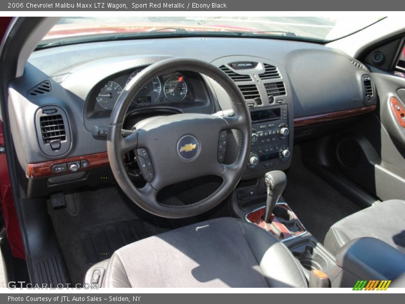 Dashboard of 2006 Malibu Maxx LTZ Wagon