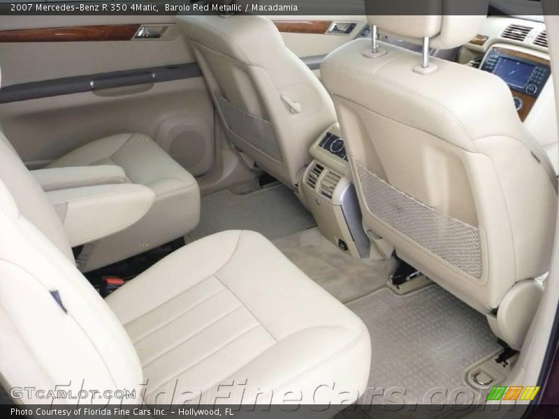 Barolo Red Metallic / Macadamia 2007 Mercedes-Benz R 350 4Matic