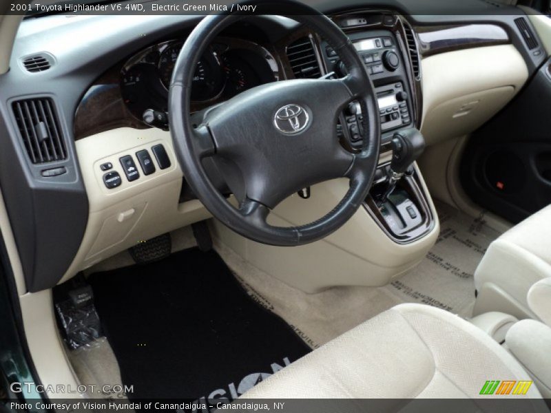 Electric Green Mica / Ivory 2001 Toyota Highlander V6 4WD