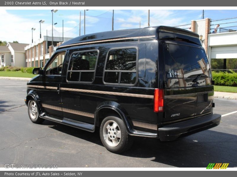 Onyx Black / Neutral 2003 Chevrolet Astro LS