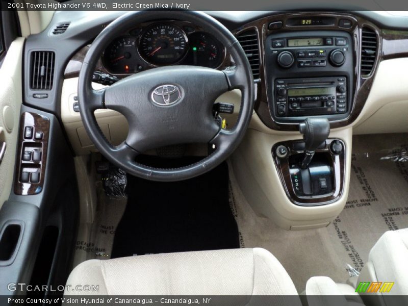 Electric Green Mica / Ivory 2001 Toyota Highlander V6 4WD