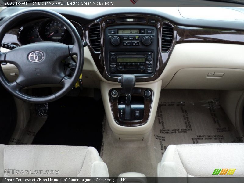 Electric Green Mica / Ivory 2001 Toyota Highlander V6 4WD