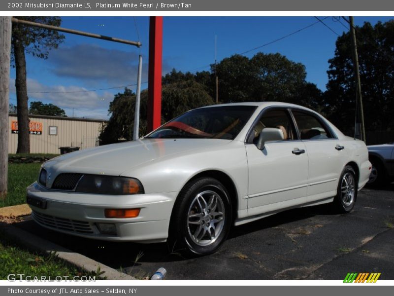 Platinum White Pearl / Brown/Tan 2002 Mitsubishi Diamante LS