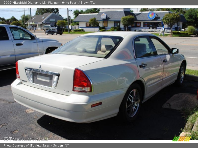 Platinum White Pearl / Brown/Tan 2002 Mitsubishi Diamante LS