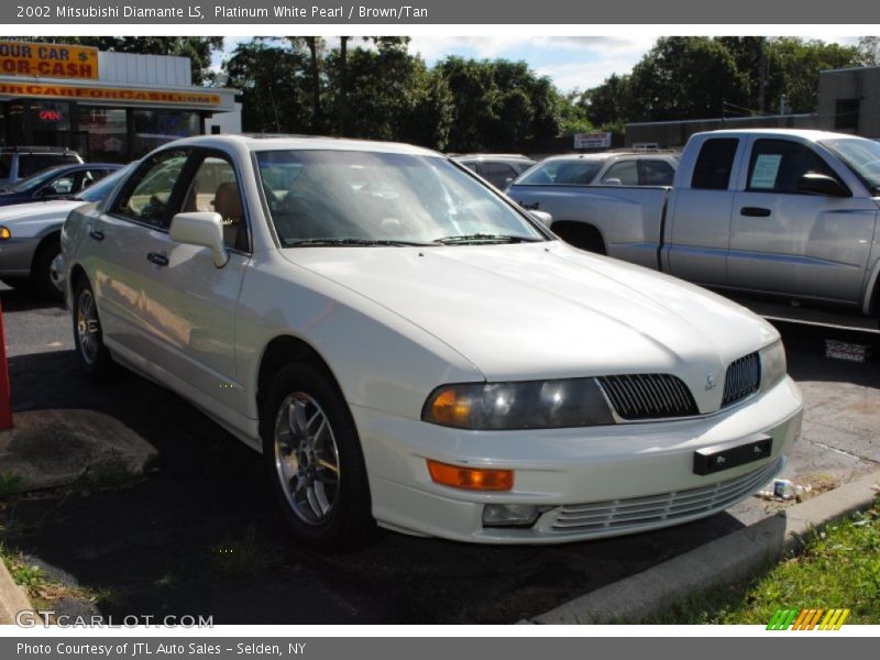 Platinum White Pearl / Brown/Tan 2002 Mitsubishi Diamante LS