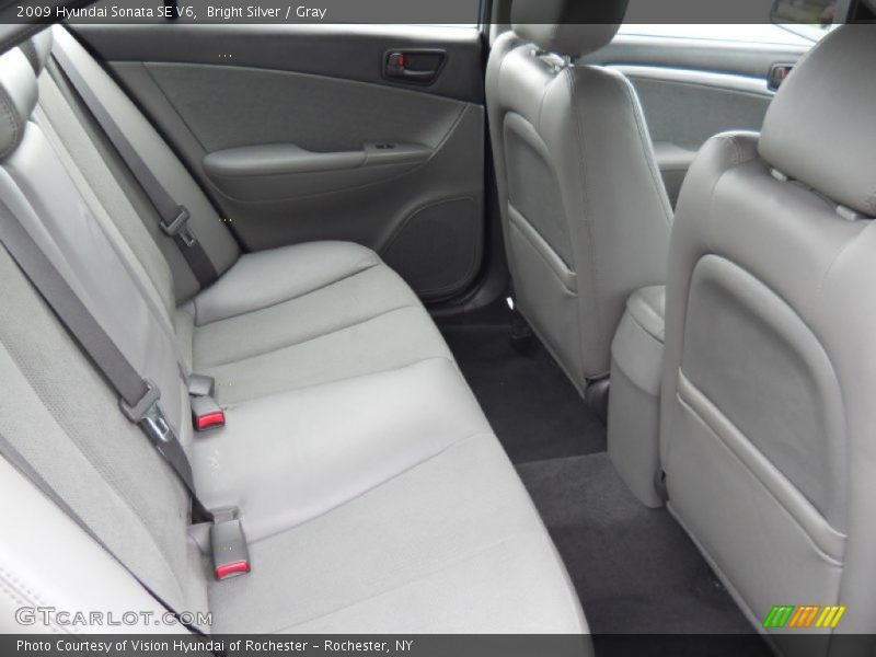 Bright Silver / Gray 2009 Hyundai Sonata SE V6
