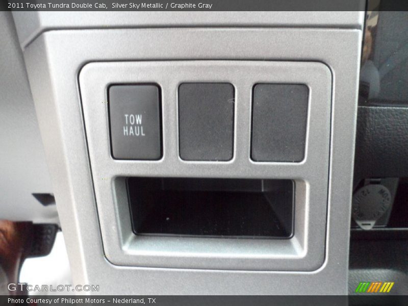Silver Sky Metallic / Graphite Gray 2011 Toyota Tundra Double Cab