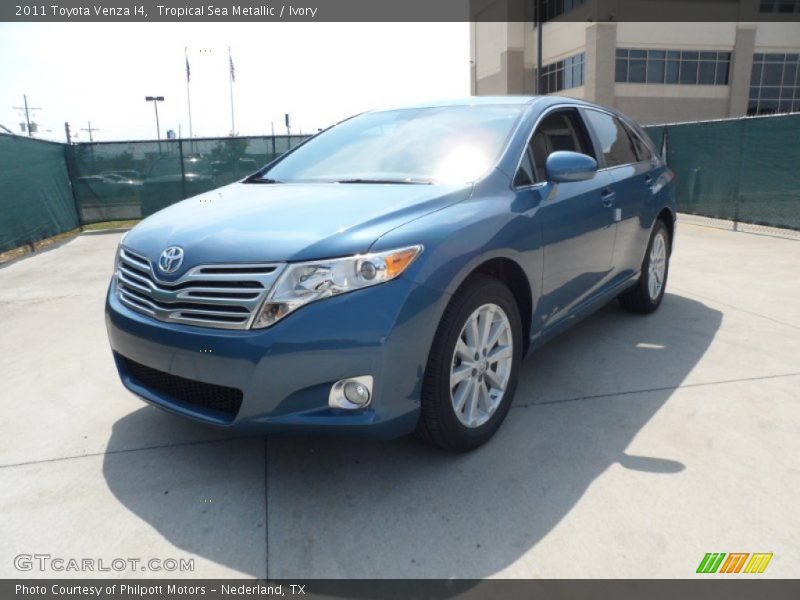 Tropical Sea Metallic / Ivory 2011 Toyota Venza I4