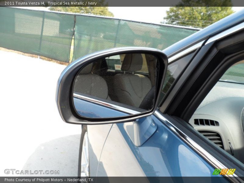Tropical Sea Metallic / Ivory 2011 Toyota Venza I4