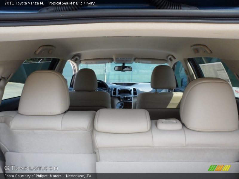 Tropical Sea Metallic / Ivory 2011 Toyota Venza I4
