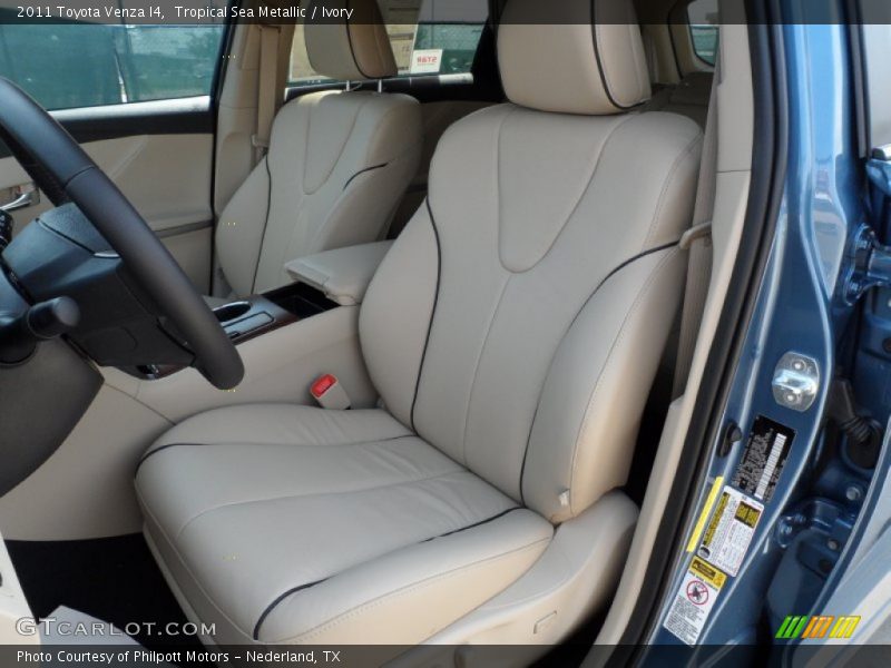 Tropical Sea Metallic / Ivory 2011 Toyota Venza I4