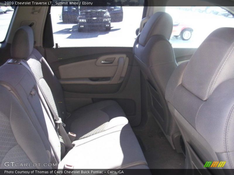 Summit White / Ebony 2009 Chevrolet Traverse LT