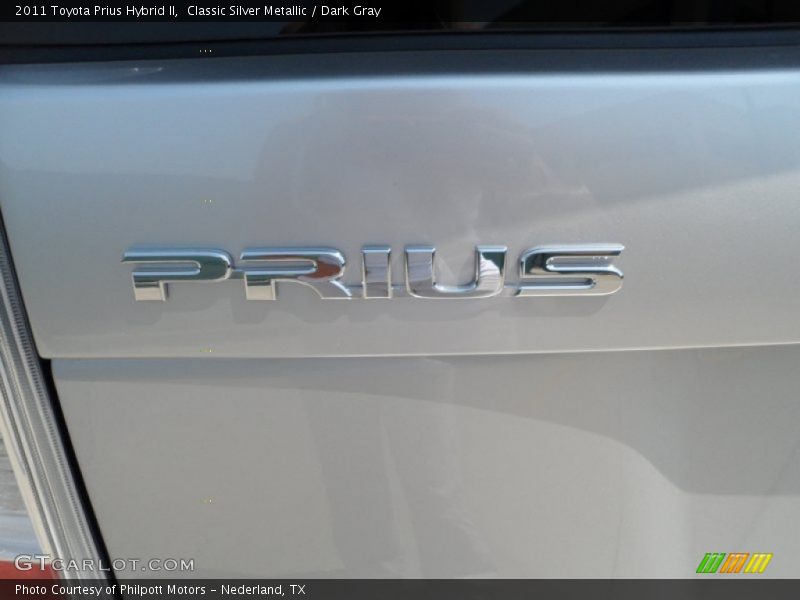 Classic Silver Metallic / Dark Gray 2011 Toyota Prius Hybrid II