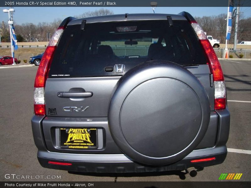 Pewter Pearl / Black 2005 Honda CR-V Special Edition 4WD
