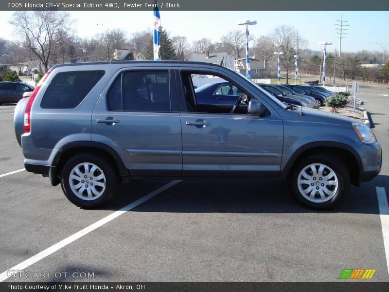 Pewter Pearl / Black 2005 Honda CR-V Special Edition 4WD