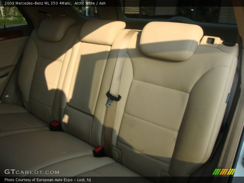 Arctic White / Ash 2009 Mercedes-Benz ML 350 4Matic