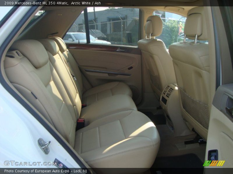 Arctic White / Ash 2009 Mercedes-Benz ML 350 4Matic