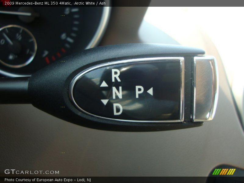 Arctic White / Ash 2009 Mercedes-Benz ML 350 4Matic