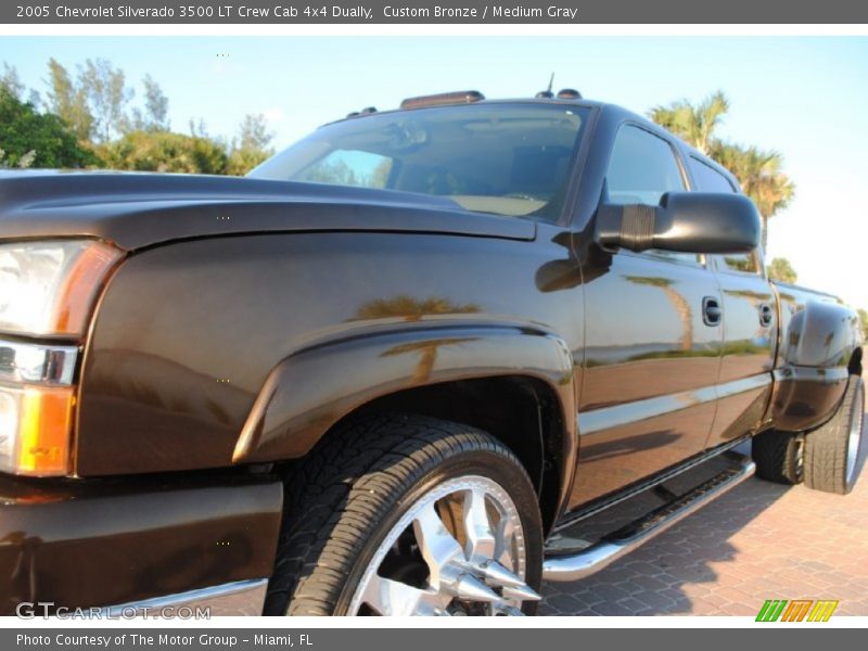 Custom Bronze / Medium Gray 2005 Chevrolet Silverado 3500 LT Crew Cab 4x4 Dually