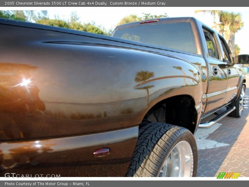 Custom Bronze / Medium Gray 2005 Chevrolet Silverado 3500 LT Crew Cab 4x4 Dually