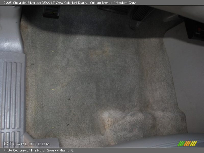 Custom Bronze / Medium Gray 2005 Chevrolet Silverado 3500 LT Crew Cab 4x4 Dually