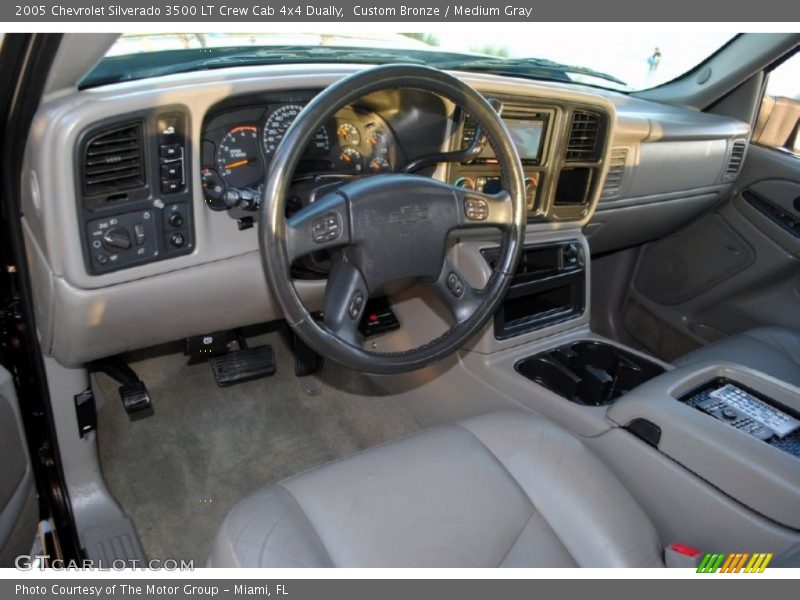 Dashboard of 2005 Silverado 3500 LT Crew Cab 4x4 Dually