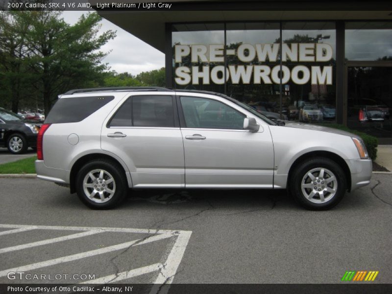 Light Platinum / Light Gray 2007 Cadillac SRX 4 V6 AWD