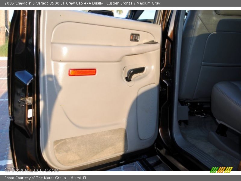 Custom Bronze / Medium Gray 2005 Chevrolet Silverado 3500 LT Crew Cab 4x4 Dually