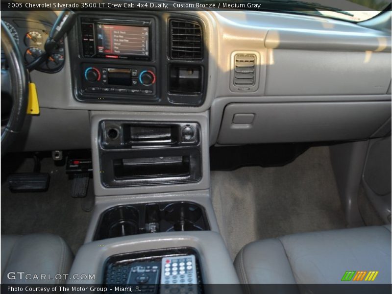 Custom Bronze / Medium Gray 2005 Chevrolet Silverado 3500 LT Crew Cab 4x4 Dually