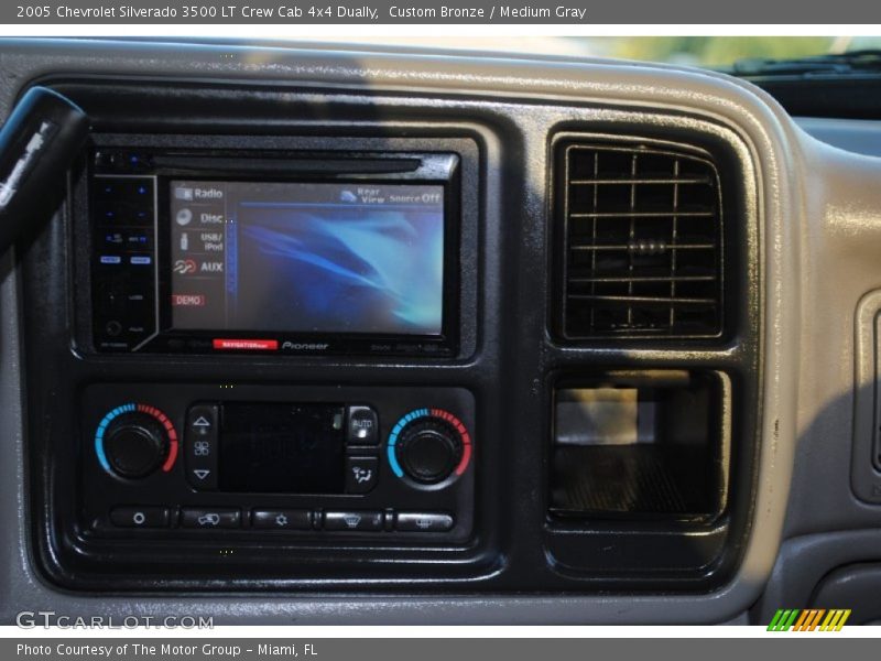 Custom Bronze / Medium Gray 2005 Chevrolet Silverado 3500 LT Crew Cab 4x4 Dually
