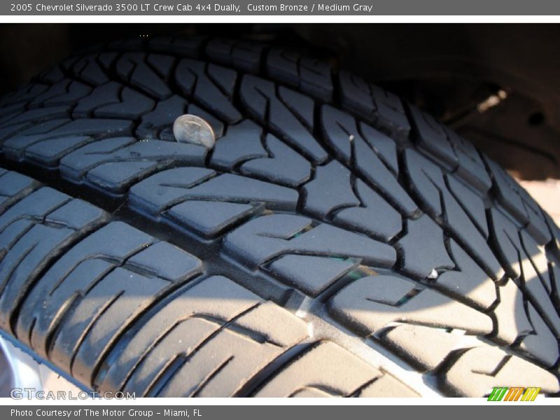 Custom Bronze / Medium Gray 2005 Chevrolet Silverado 3500 LT Crew Cab 4x4 Dually