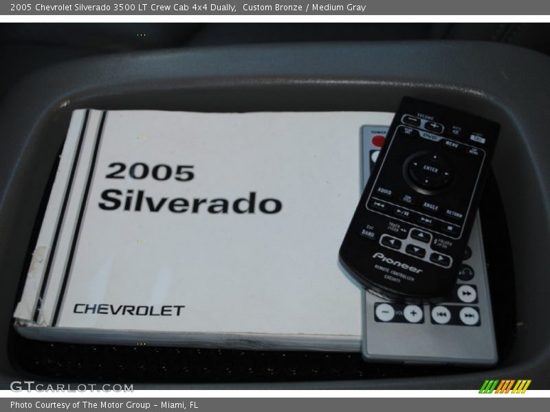 Books/Manuals of 2005 Silverado 3500 LT Crew Cab 4x4 Dually