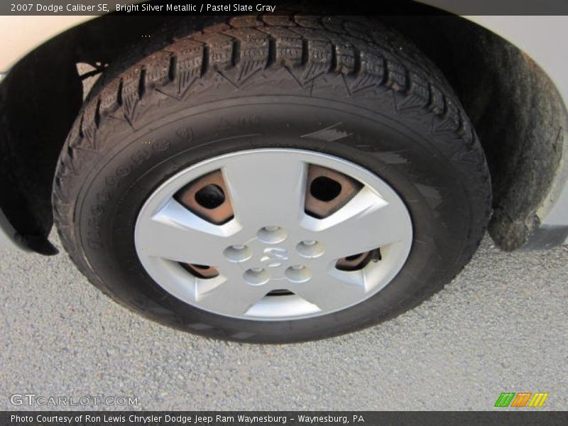 Bright Silver Metallic / Pastel Slate Gray 2007 Dodge Caliber SE