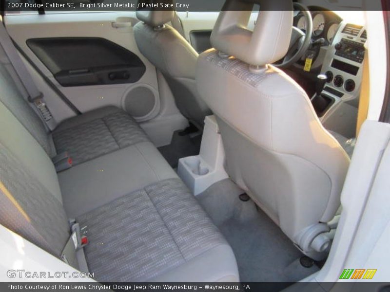 2007 Caliber SE Pastel Slate Gray Interior