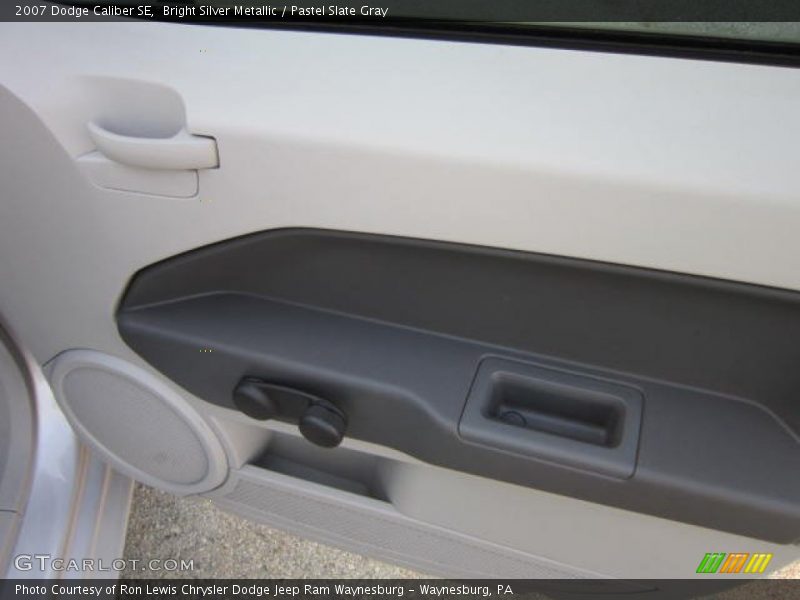 Bright Silver Metallic / Pastel Slate Gray 2007 Dodge Caliber SE