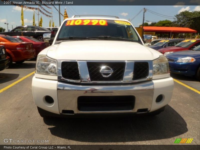 Blizzard White / Sand 2005 Nissan Armada SE