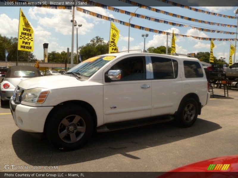 Blizzard White / Sand 2005 Nissan Armada SE