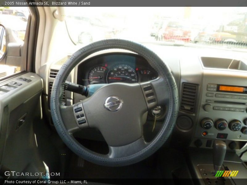 Blizzard White / Sand 2005 Nissan Armada SE