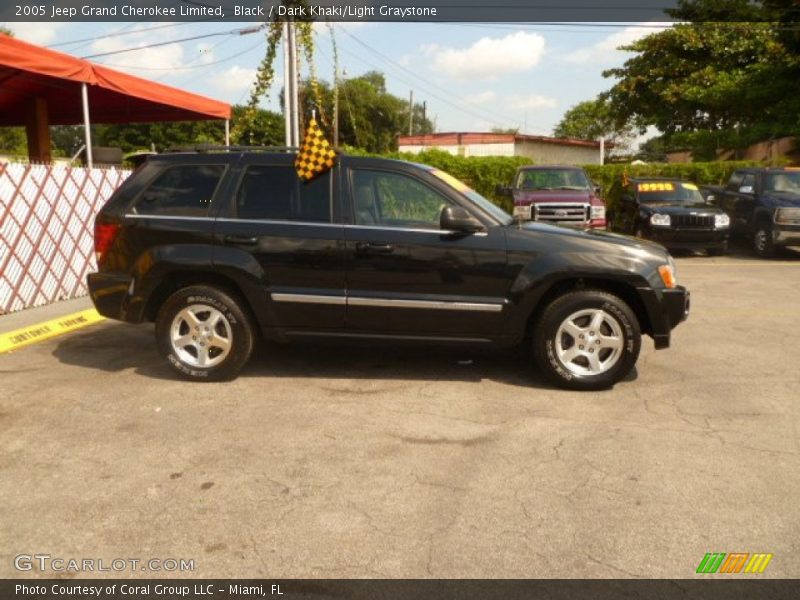 Black / Dark Khaki/Light Graystone 2005 Jeep Grand Cherokee Limited