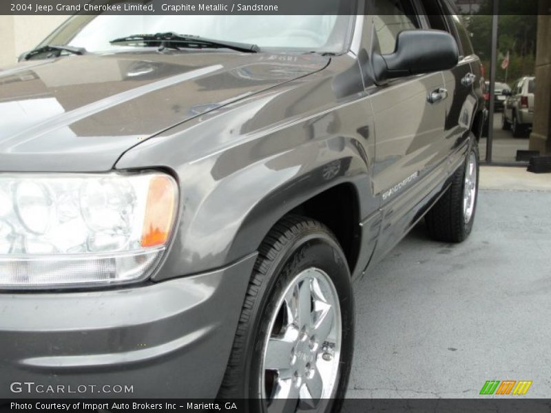 Graphite Metallic / Sandstone 2004 Jeep Grand Cherokee Limited