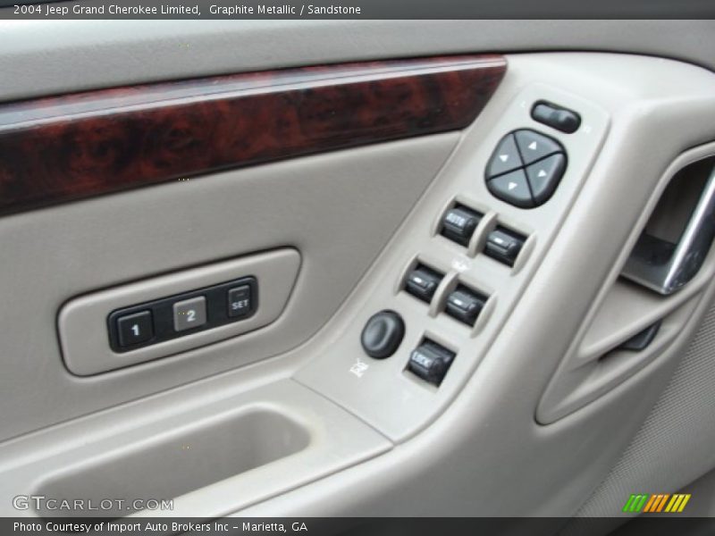 Controls of 2004 Grand Cherokee Limited