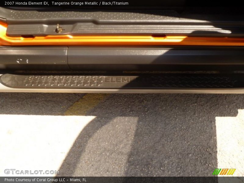 Tangerine Orange Metallic / Black/Titanium 2007 Honda Element EX