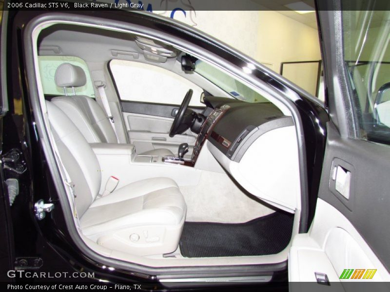 Black Raven / Light Gray 2006 Cadillac STS V6