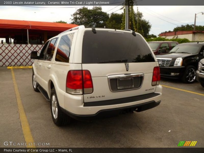 Ceramic White Tri-Coat / Light Parchment 2003 Lincoln Aviator Luxury