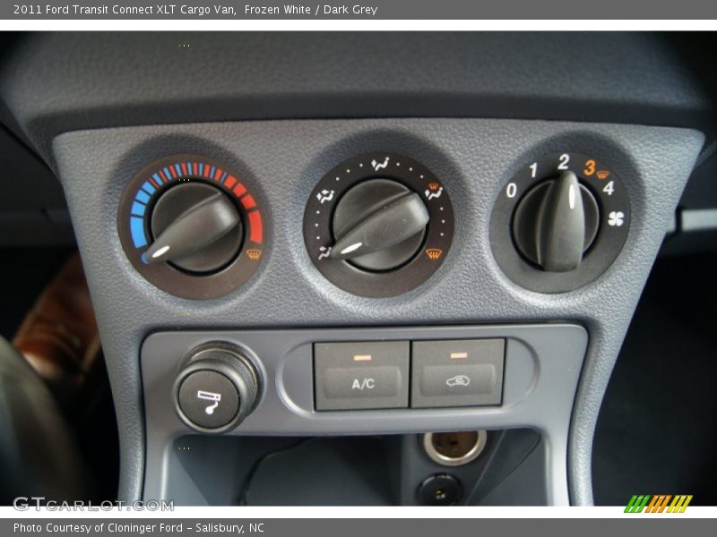 Controls of 2011 Transit Connect XLT Cargo Van
